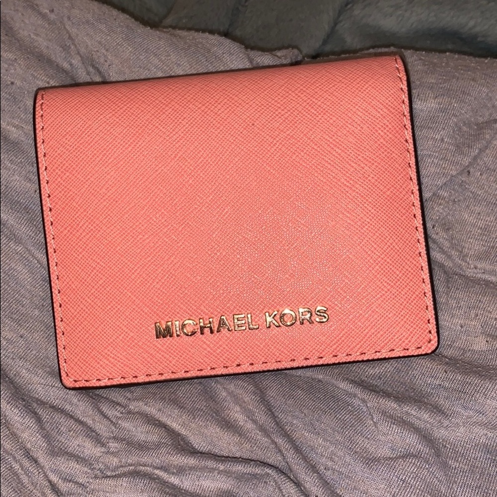 micheal kors peach wallet